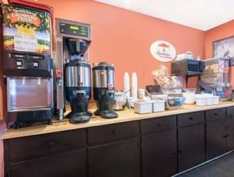 Hotel Super 8 By Wyndham Warroad Restaurant photo