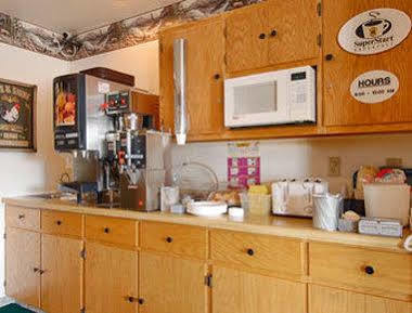 Hotel Super 8 By Wyndham Warroad Extérieur photo