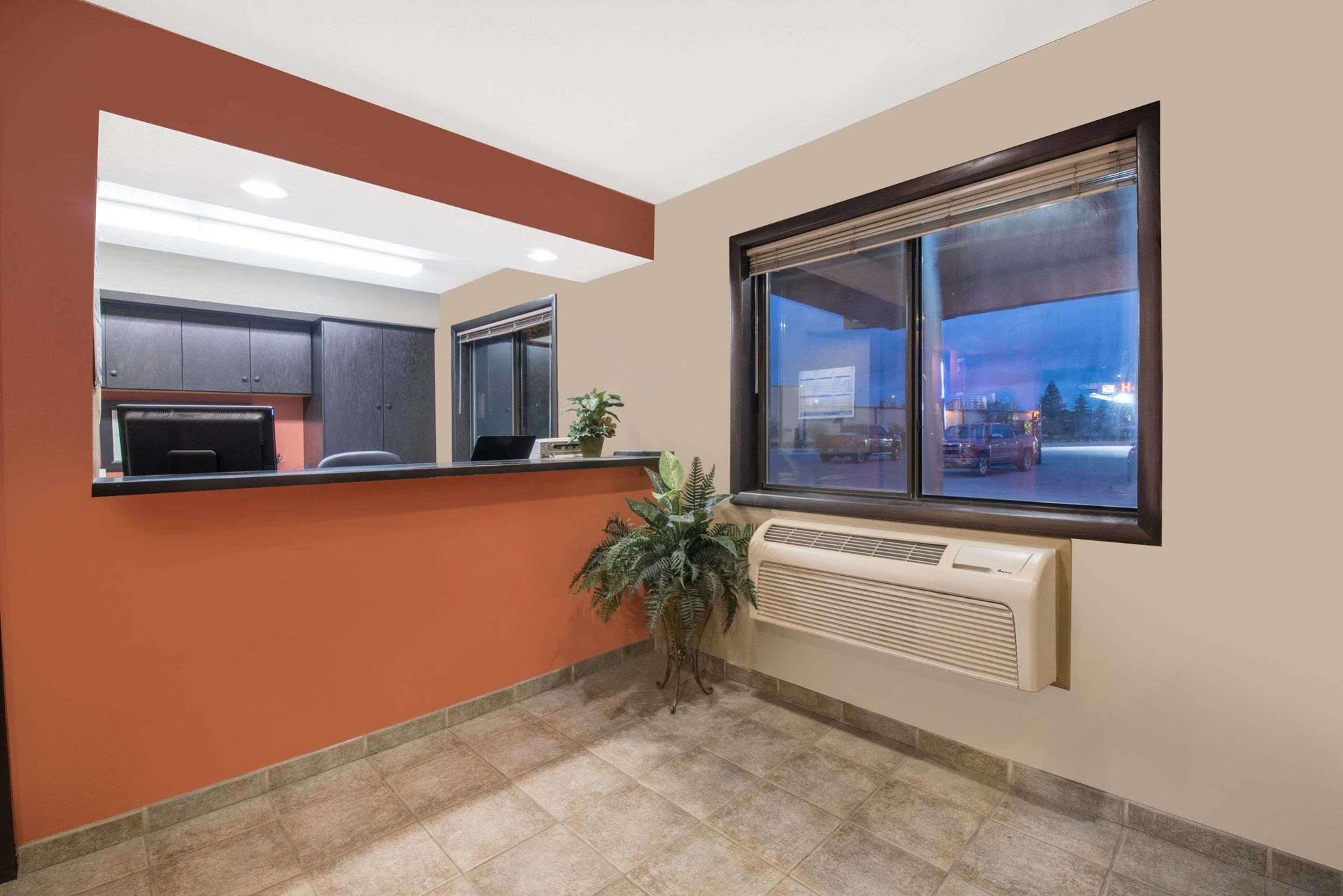 Hotel Super 8 By Wyndham Warroad Extérieur photo